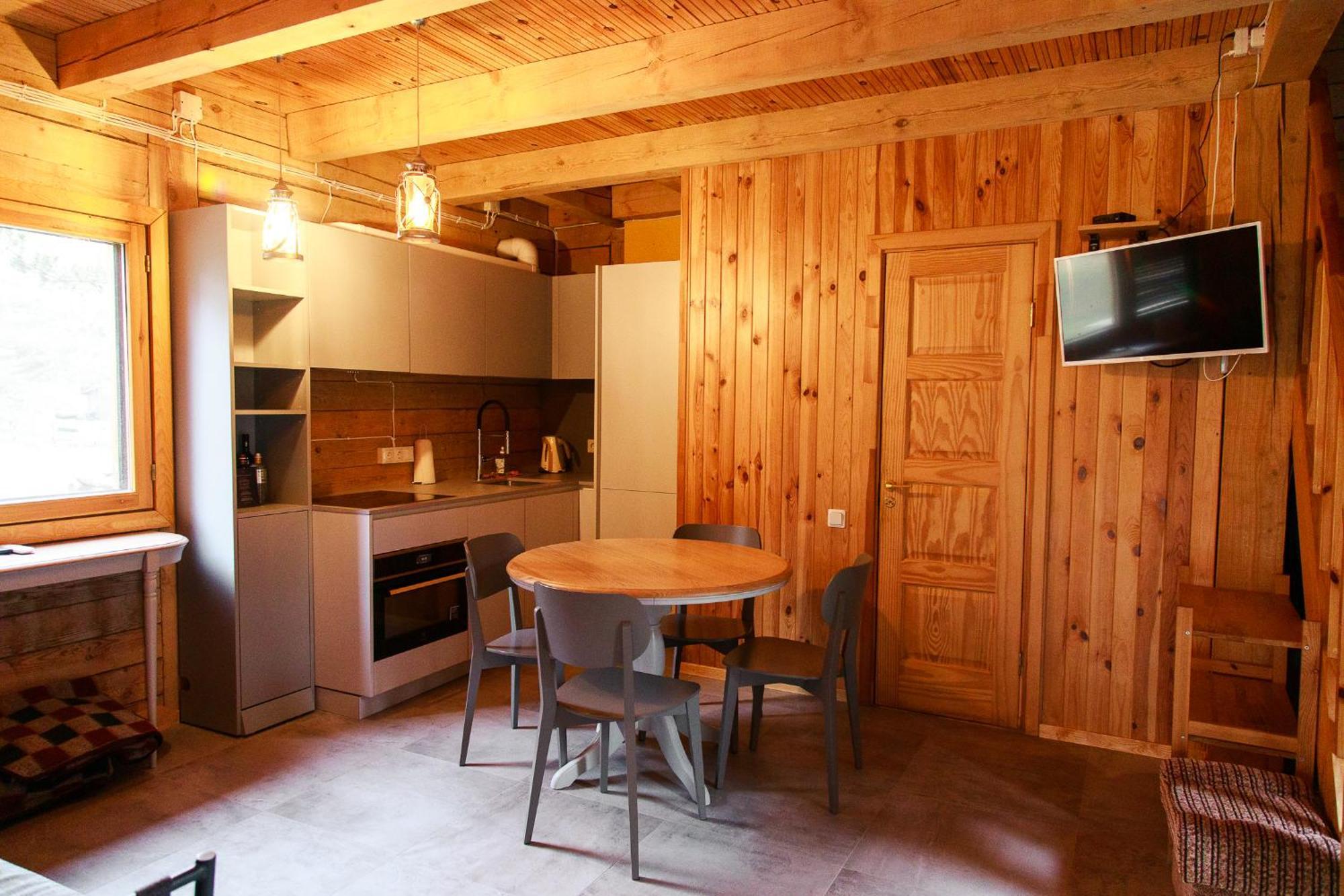 Roze Guest Houses Sklandas Bernāti Екстериор снимка