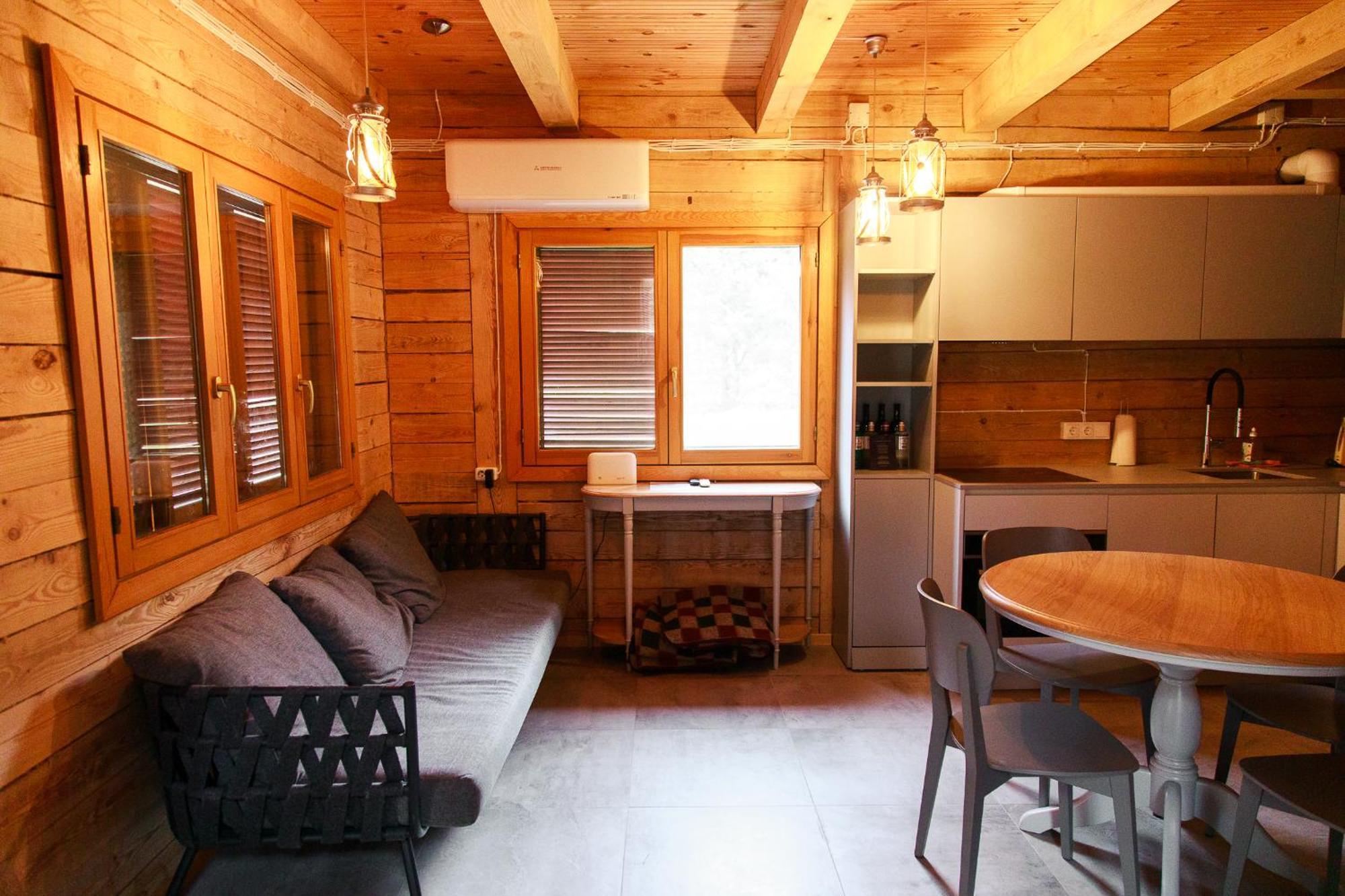 Roze Guest Houses Sklandas Bernāti Екстериор снимка