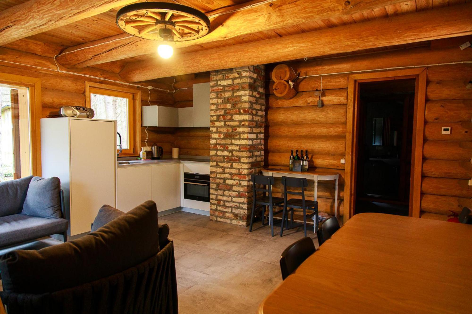 Roze Guest Houses Sklandas Bernāti Екстериор снимка