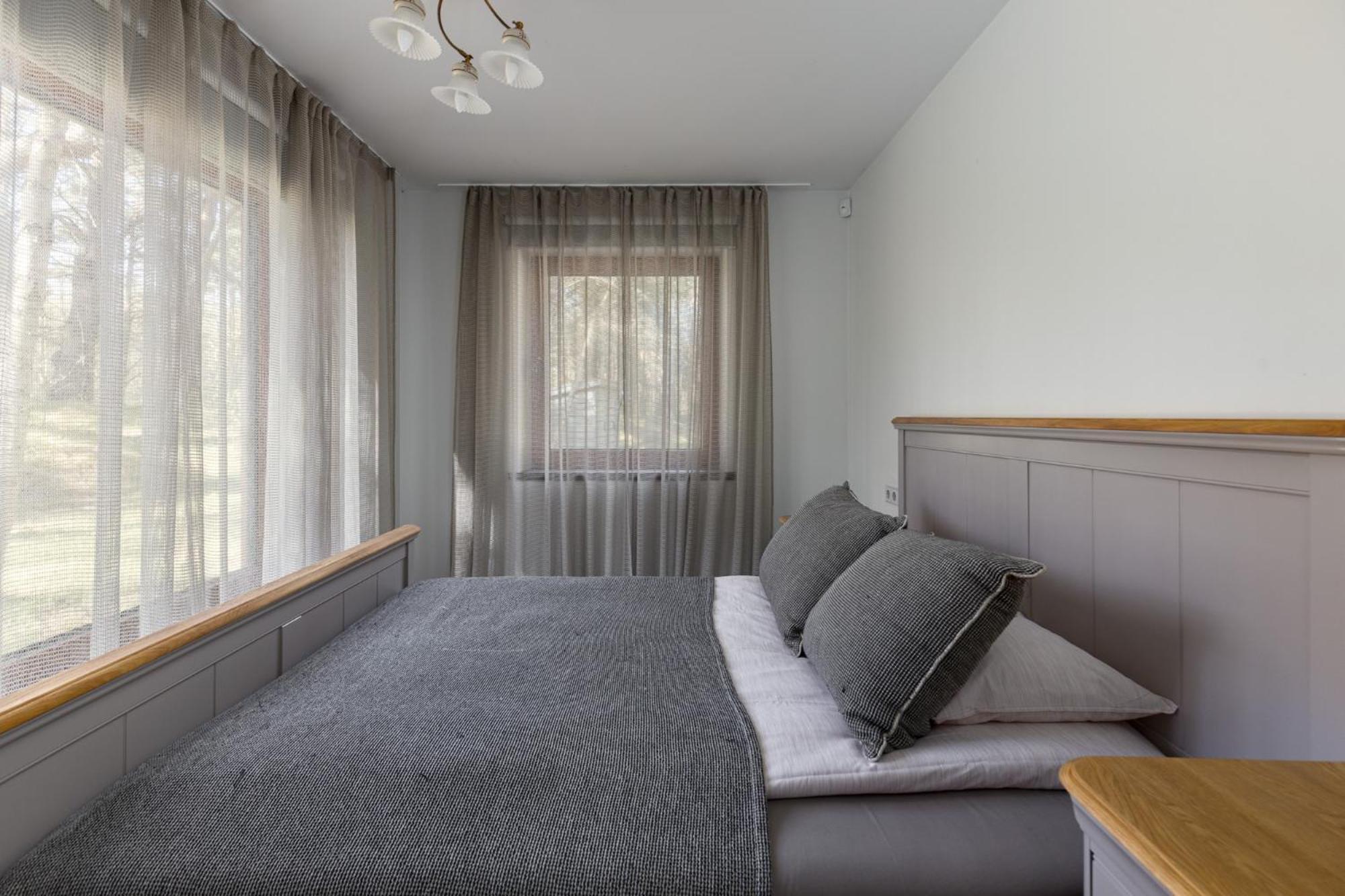 Roze Guest Houses Sklandas Bernāti Екстериор снимка