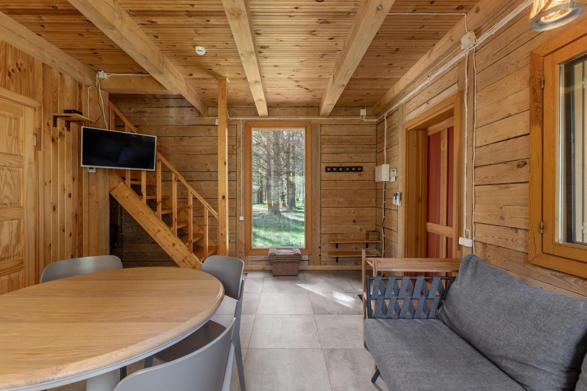 Roze Guest Houses Sklandas Bernāti Екстериор снимка
