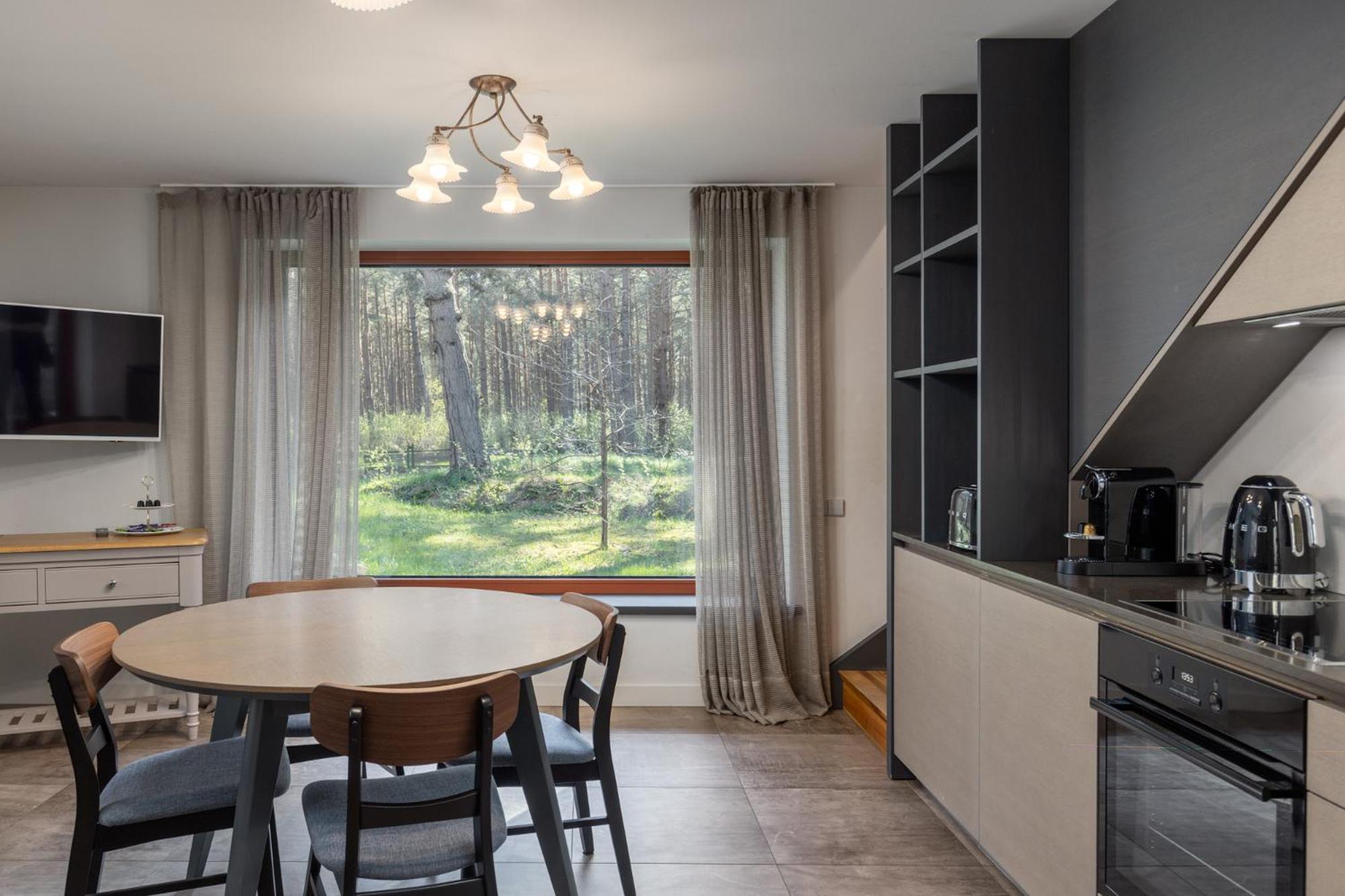 Roze Guest Houses Sklandas Bernāti Екстериор снимка