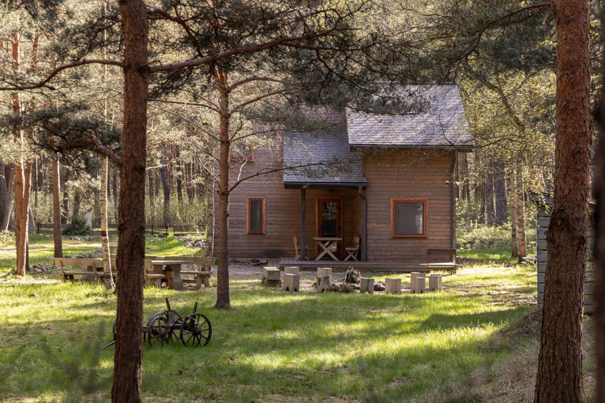 Roze Guest Houses Sklandas Bernāti Екстериор снимка