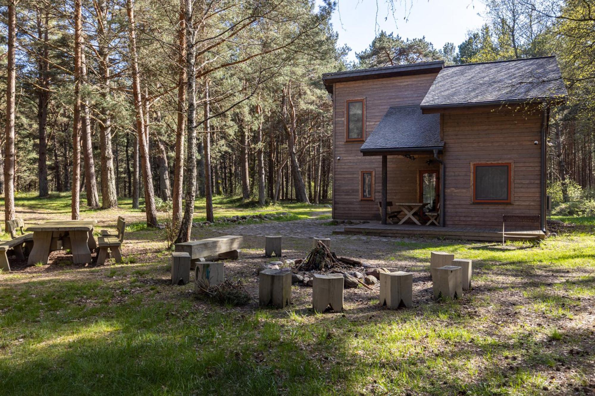 Roze Guest Houses Sklandas Bernāti Екстериор снимка